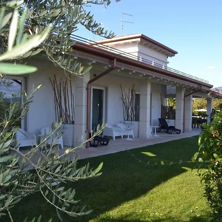 La Torretta Κατάλυμα σε φάρμα Pescantina