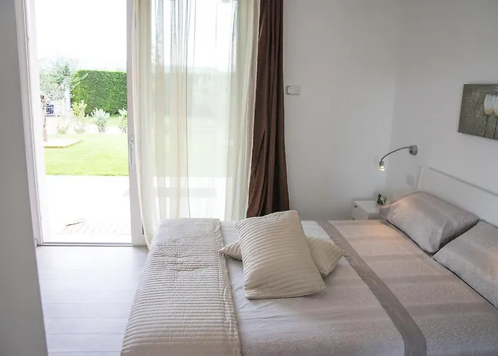 مزرعة للإقامة La Torretta بيسكانتينا